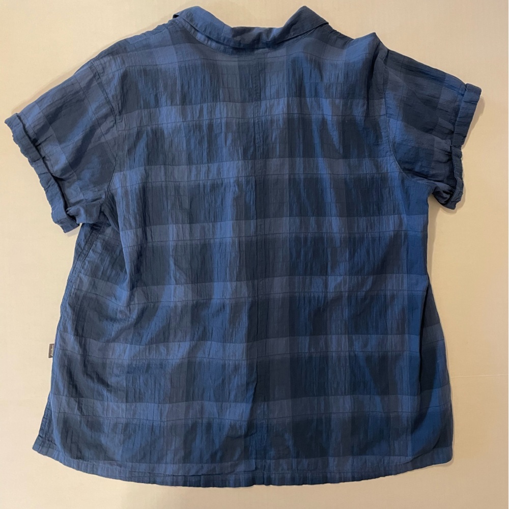 Eddie Bauer Navy Women's Button-Up Blouse - Picture 2 of 5